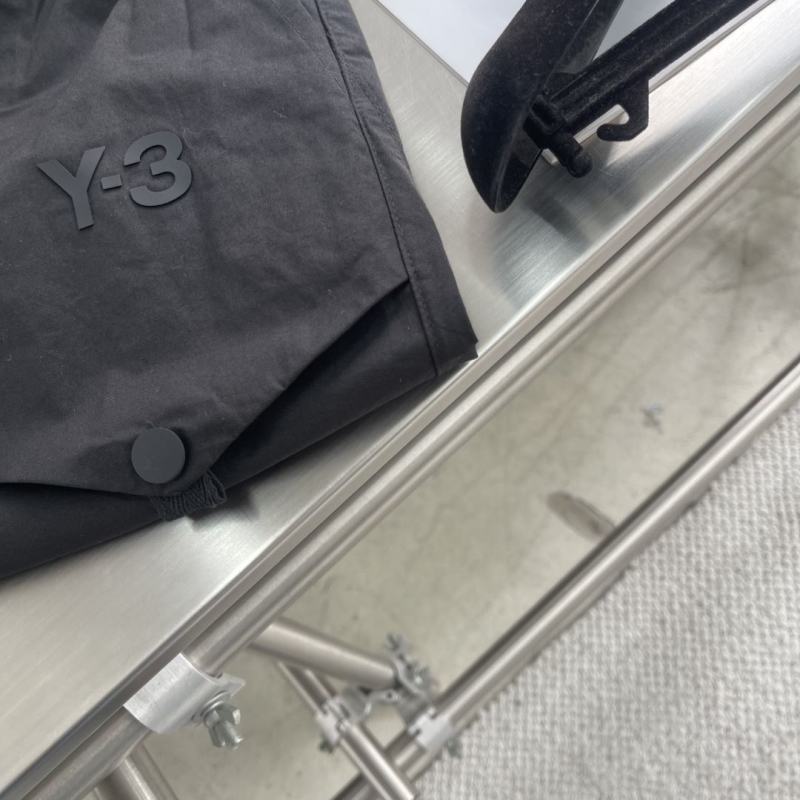 Y-3